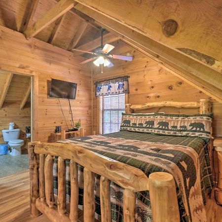 Sevierville Sanctuary Hot Tub, Pool Table And Deck! Exterior foto