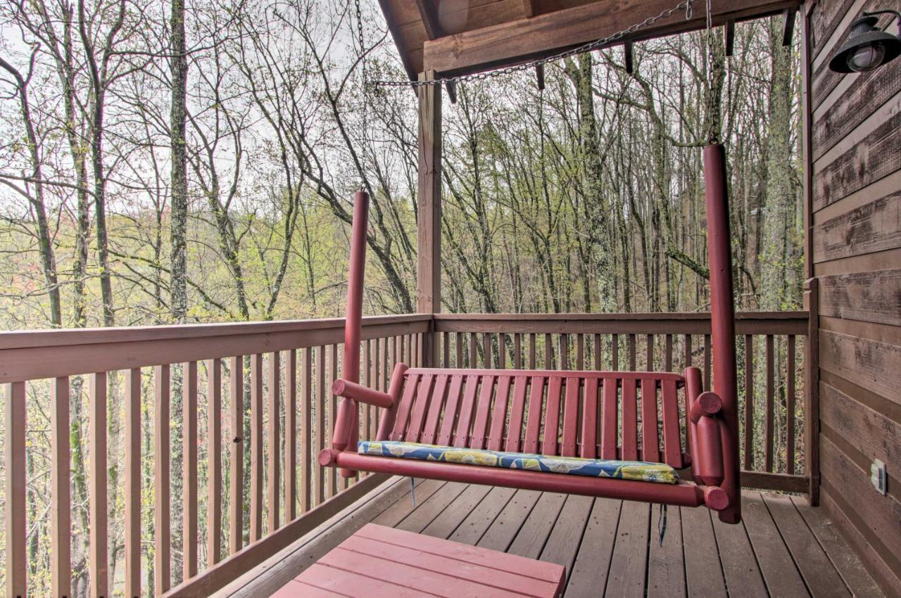 Sevierville Sanctuary Hot Tub, Pool Table And Deck! Exterior foto